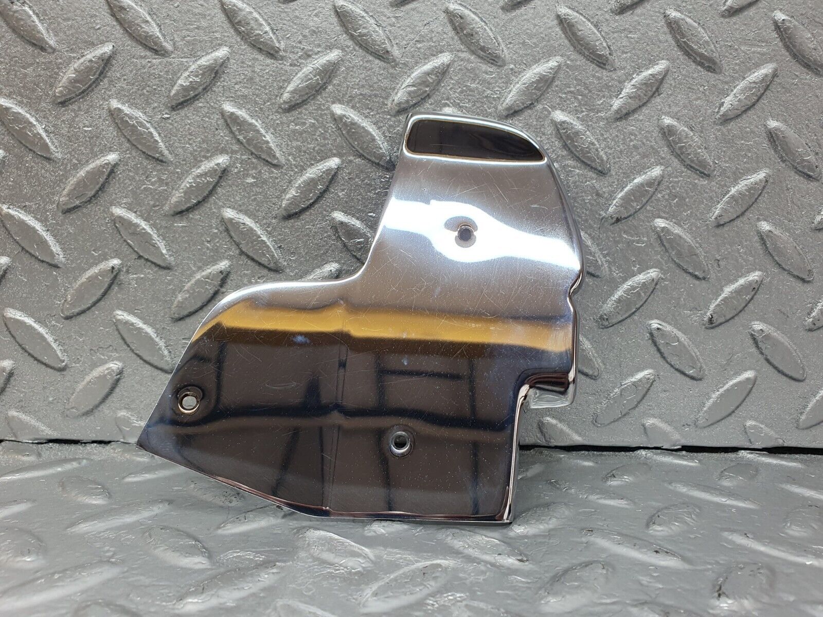 43779 Mercedes-Benz C126 380SEC Coupe Door Chrome Cover Left Side