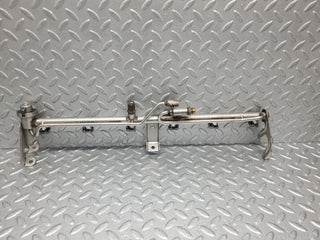 46173 Mercedes-Benz W124 280E Fuel Injector Rail With Pressure Regulator 0000781589