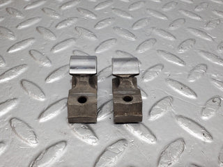 W123 valve rocker arm with retaining spring used OEM