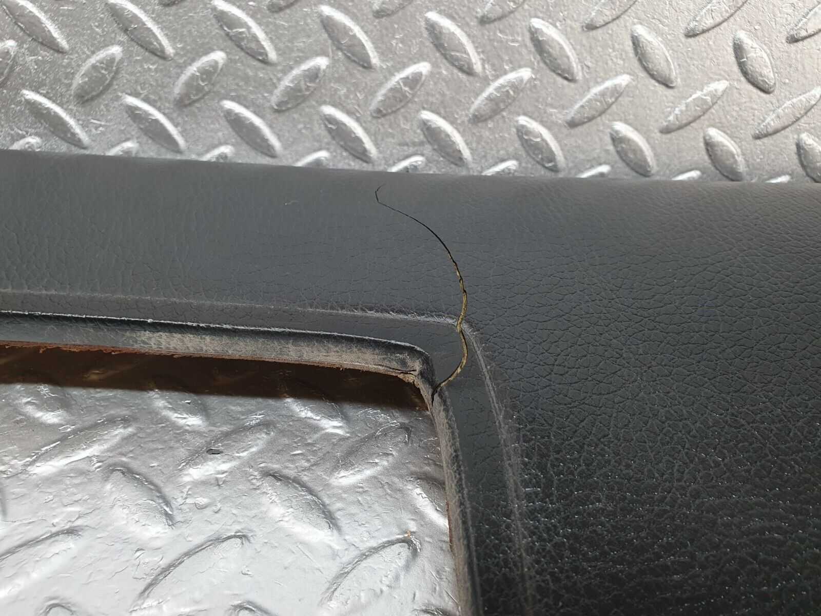 43319 Mercedes-Benz W108 280SE Dashboard Black