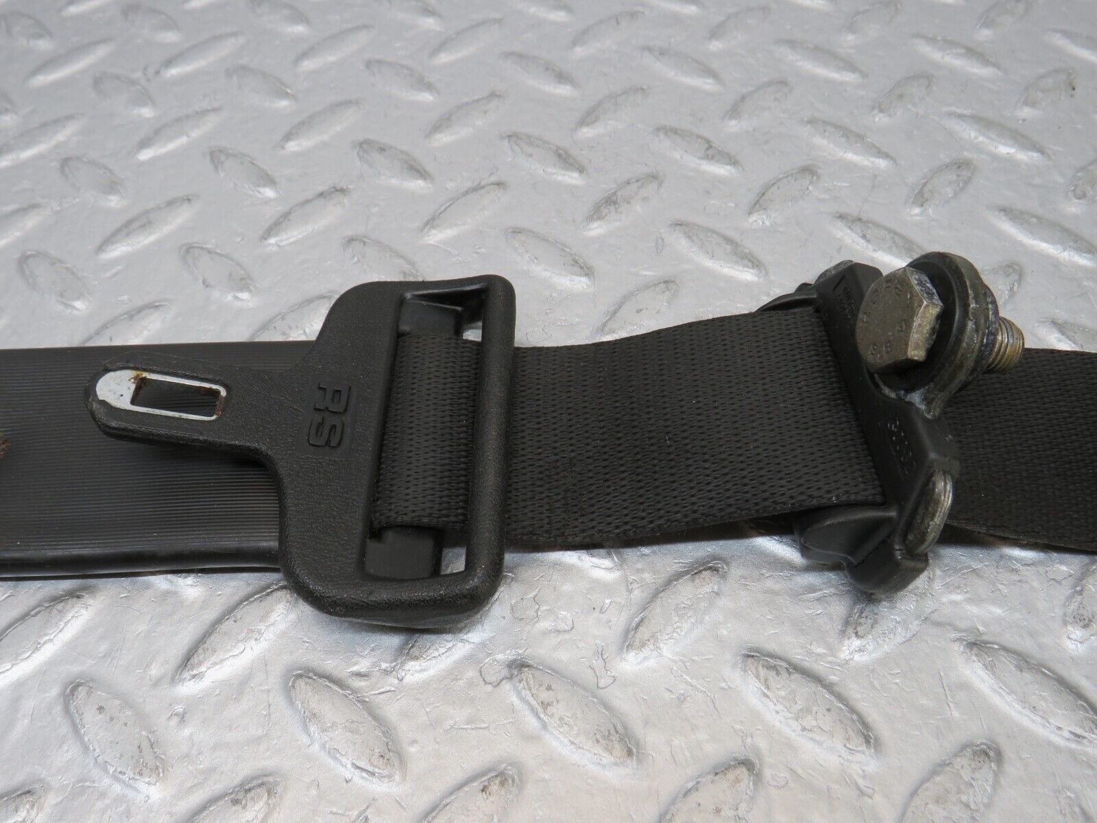 35600 Mercedes-Benz R107 280SL Front Right Seat Belt With Buckle 1078680314 1078603269