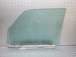 45800 Mercedes-Benz W126 420SE Front Right Door Window Glass