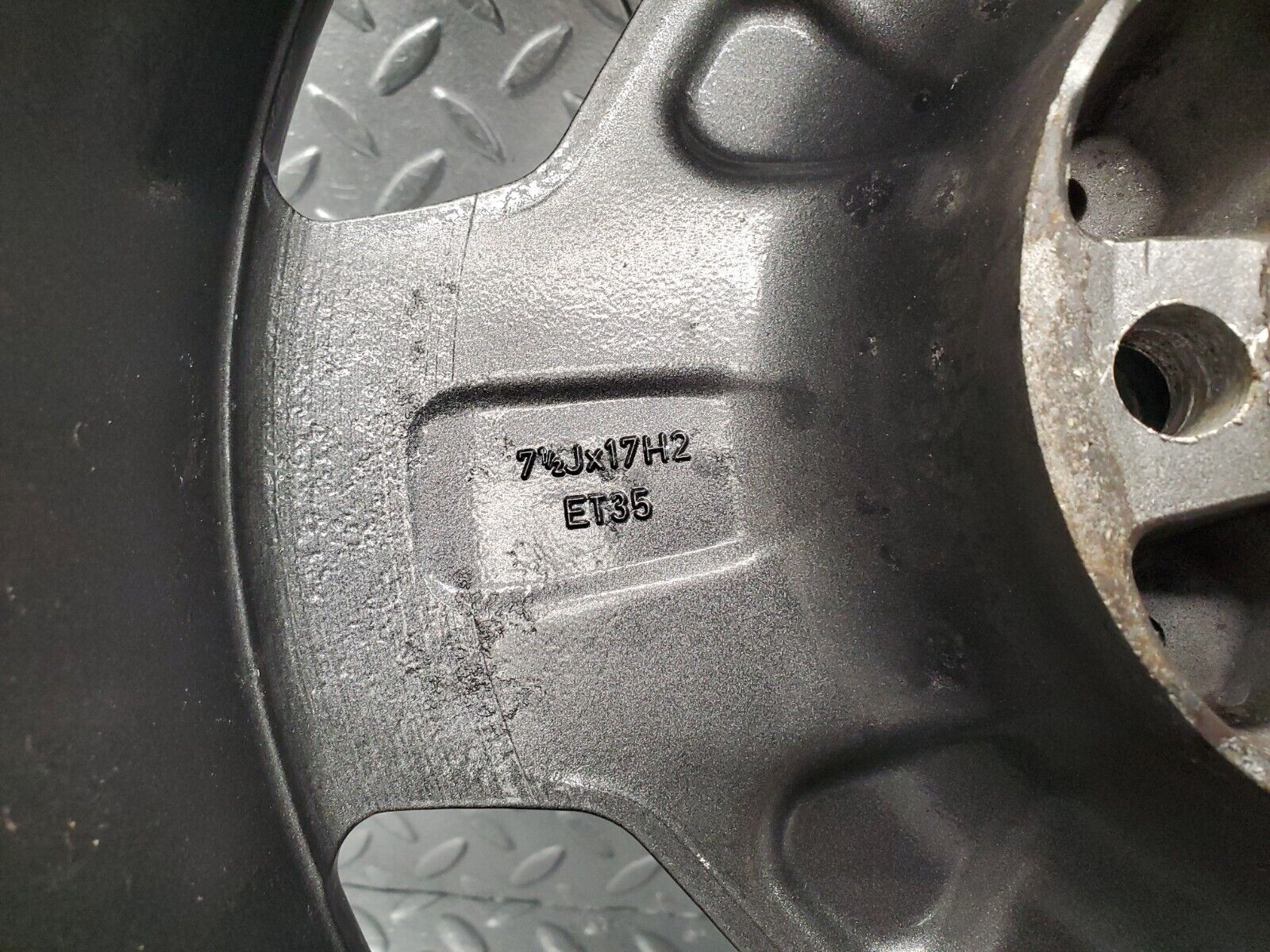44185027