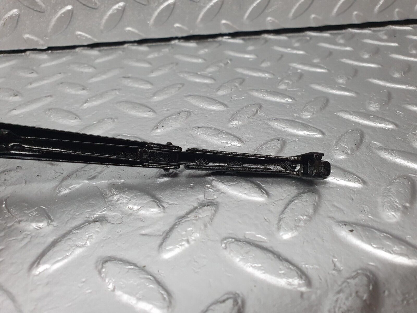42348 Mercedes-Benz R129 320SL Coupe Headlight Wiper Arm Left Side