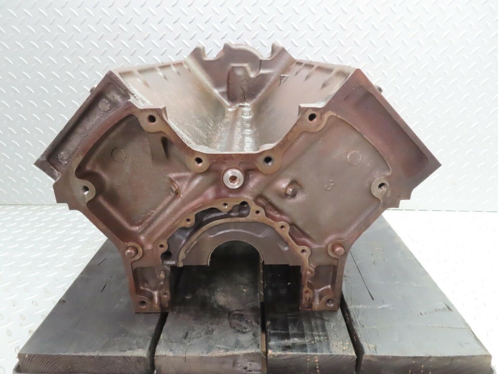 15799 Mercedes-Benz R107 450SL Engine Block 1170111101 M117.985