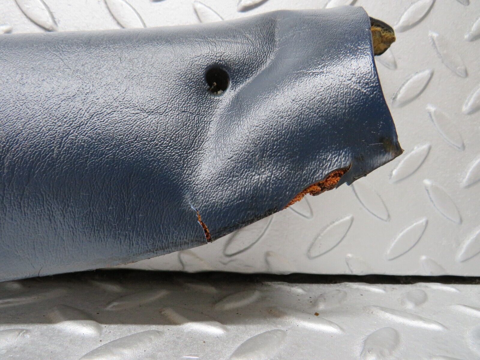 39081 Mercedes-Benz R107 500SL Headlining Roof Panel Blue Left Right