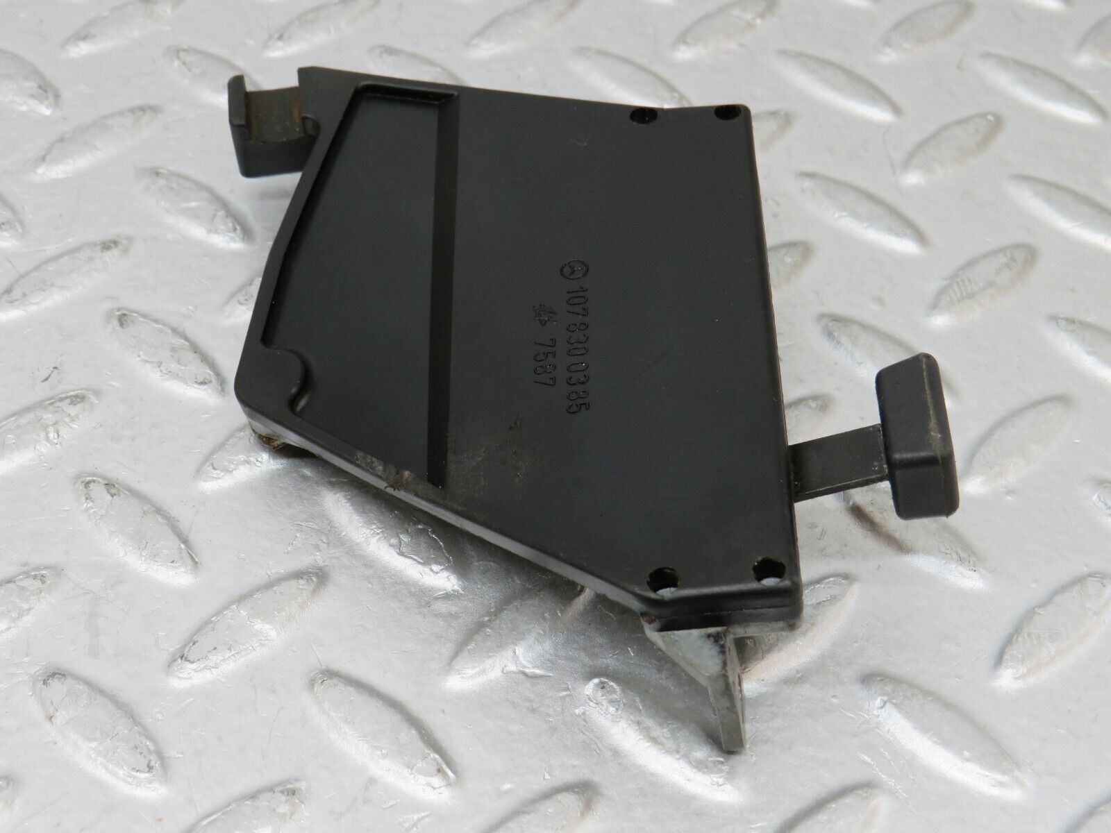 35539 Mercedes-Benz R107 280SL Air Vent Control Lever Left 1078300385