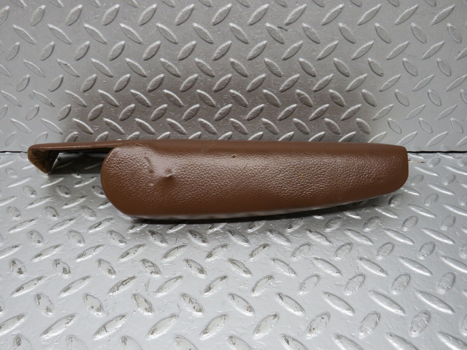 39975 Mercedes-Benz R107 350SL Front Seat Right Cover Brown