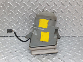 42404 Mercedes-Benz R129 320SL Coupe Front Left Fog Light Bosch No Lens 0305120001 1305230061