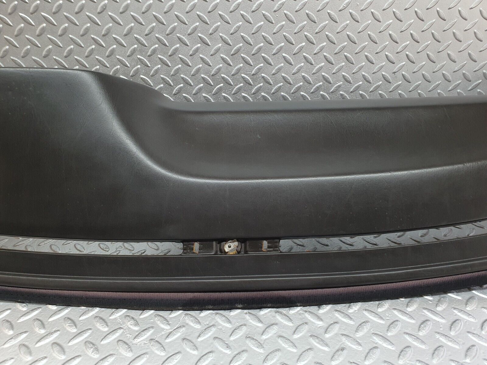 43733 Mercedes-Benz C126 380SEC Coupe Dashboard Black