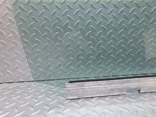 42868 Mercedes-Benz W201 190 2.0L Front Right Door Window Glass