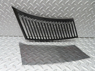 R107 SL air intake grill right side used OEM