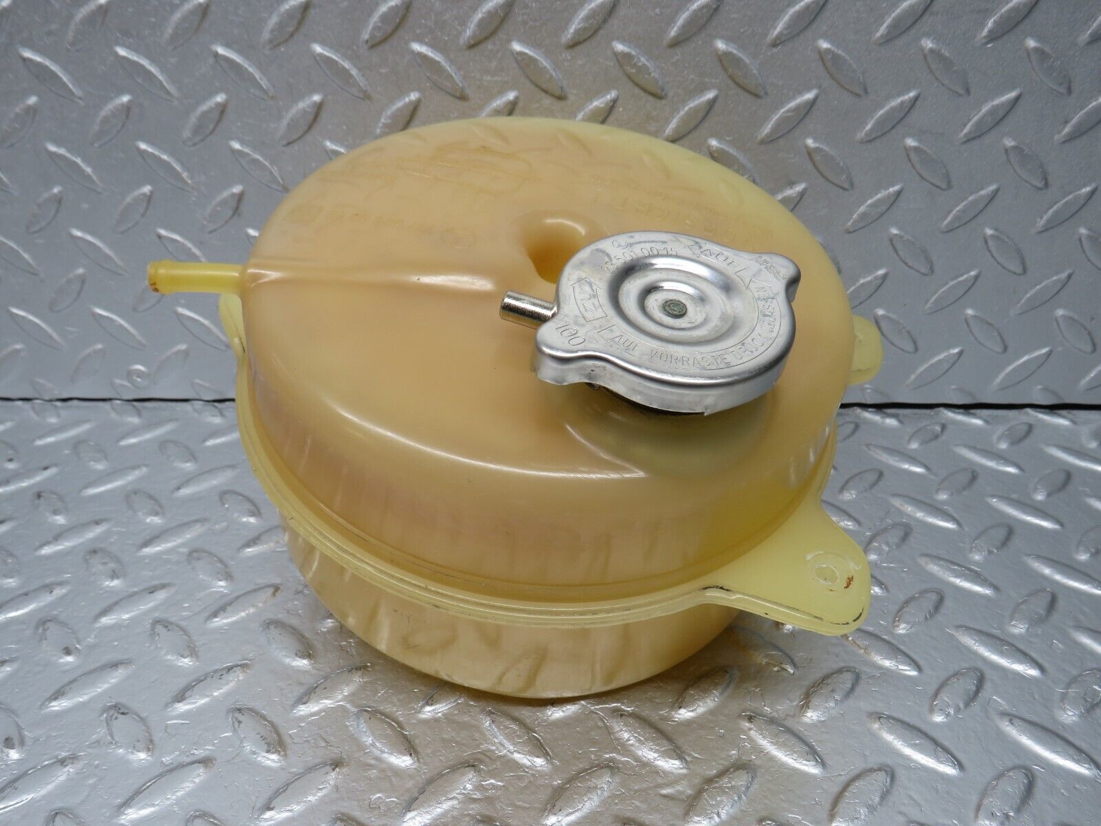 39871 Mercedes-Benz R107 350SL Coolant Reservoir Tank 1075000349 1235010015