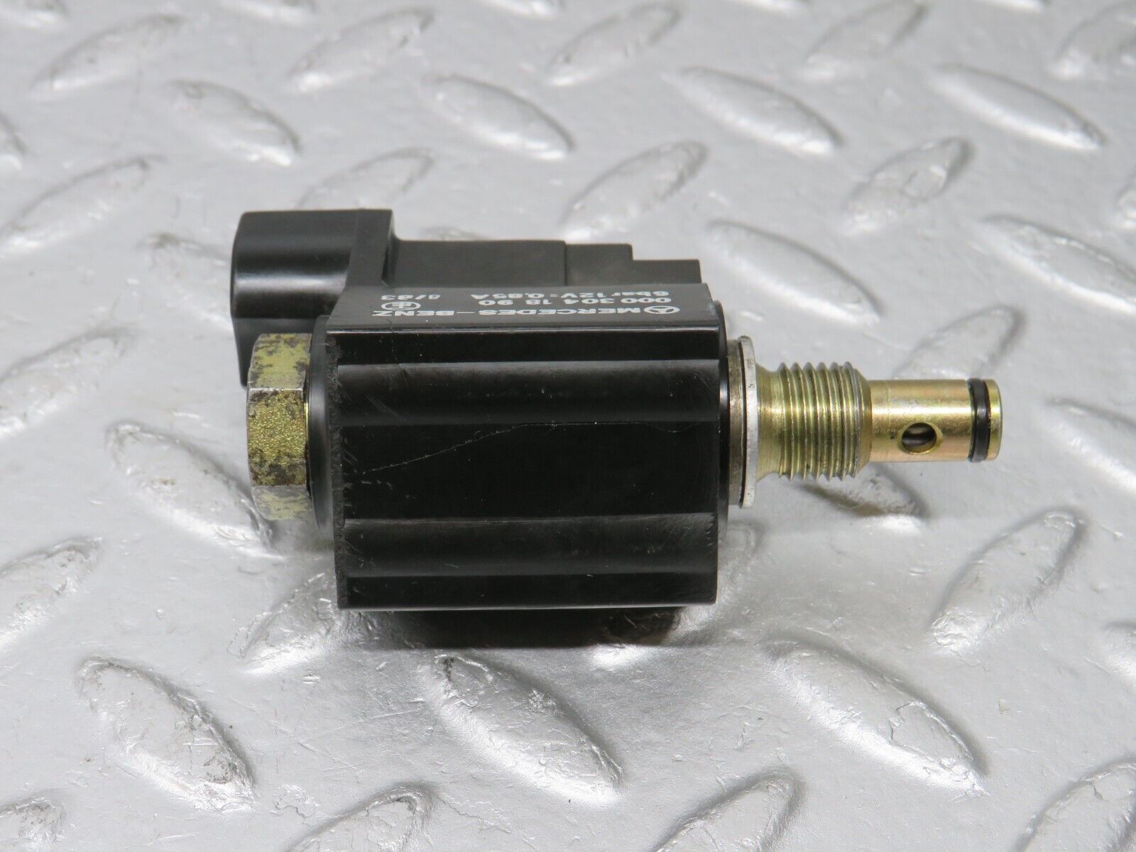 39321 Mercedes-Benz R107 500SL Automatic Gearbox Solenoid 0003041890