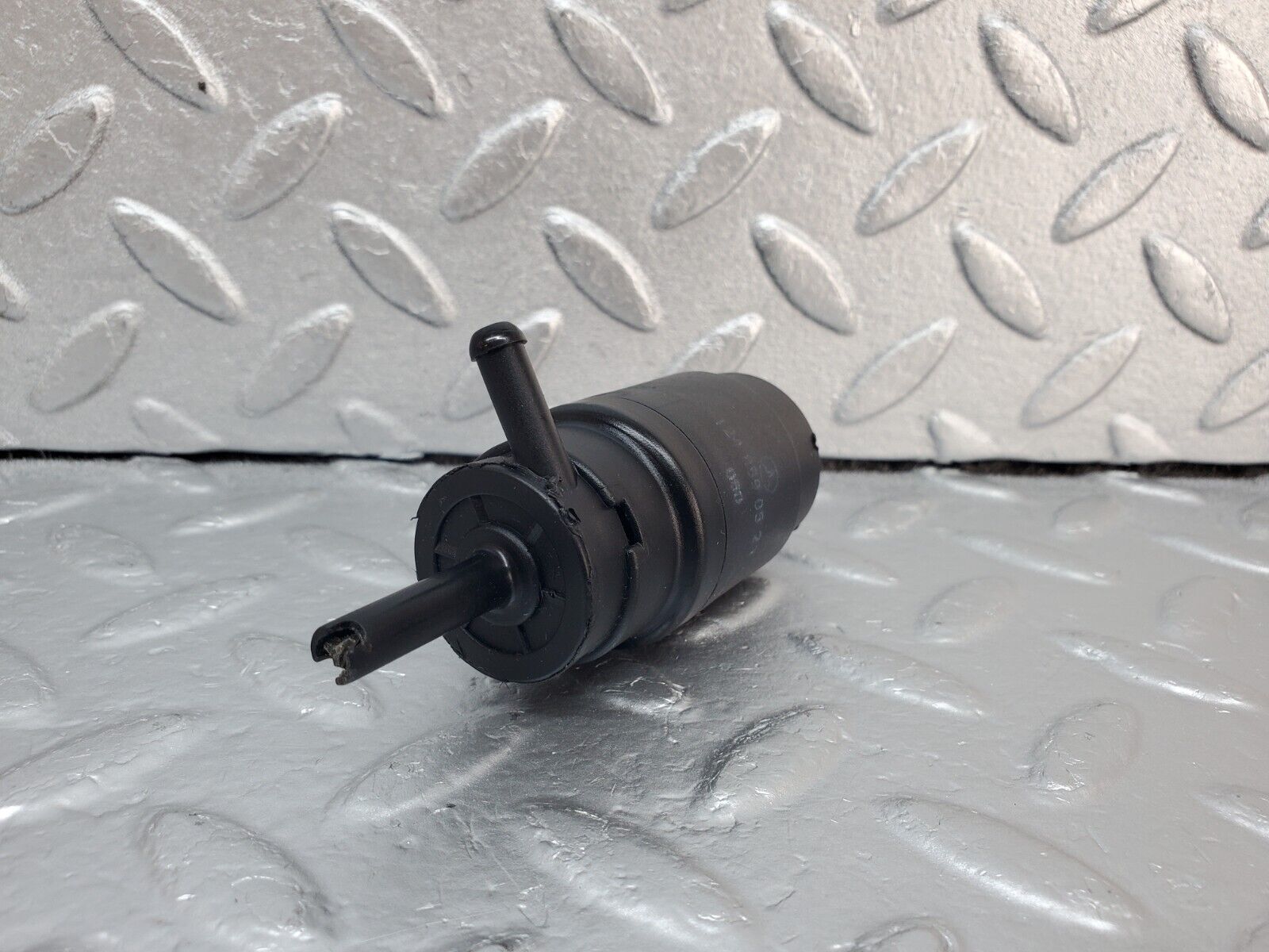 45227 Mercedes-Benz R129 300SL Coupe Windscreen Washer Pump 1248690521