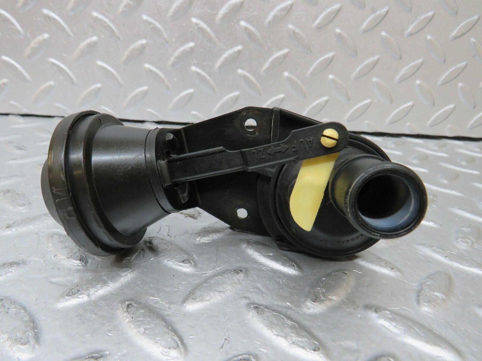 35387 Mercedes-Benz R107 280SL Heater Control Valve 1078300584