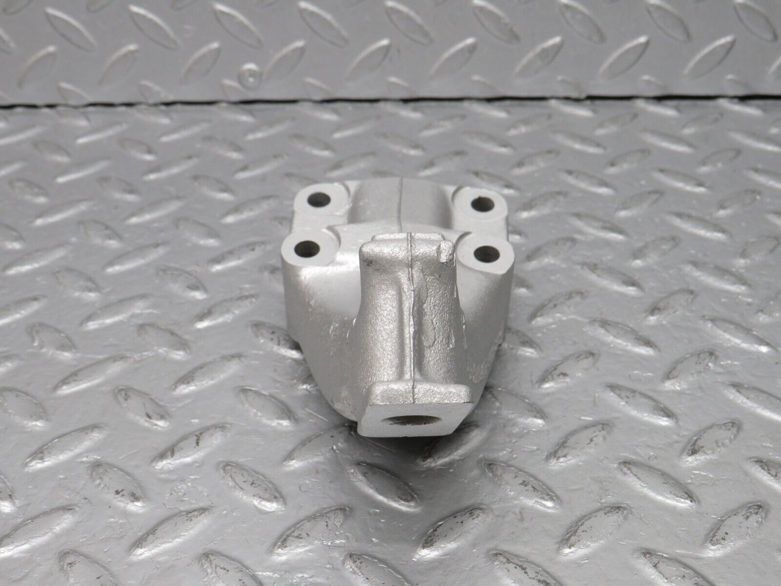 39250 Mercedes-Benz R107 500SL Engine Mount Bracket Left 1162234604