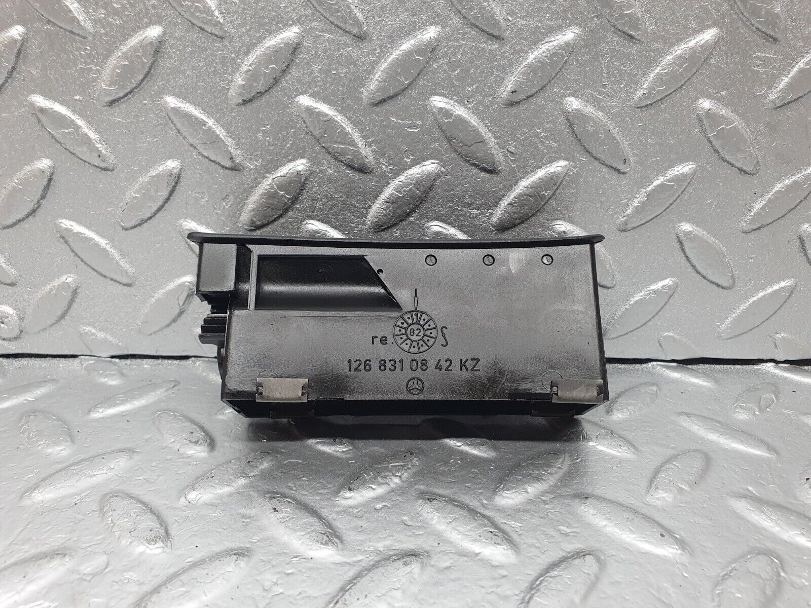 43586 Mercedes-Benz C126 380SEC Coupe Dashboard Air Vent Right Side 1268310842