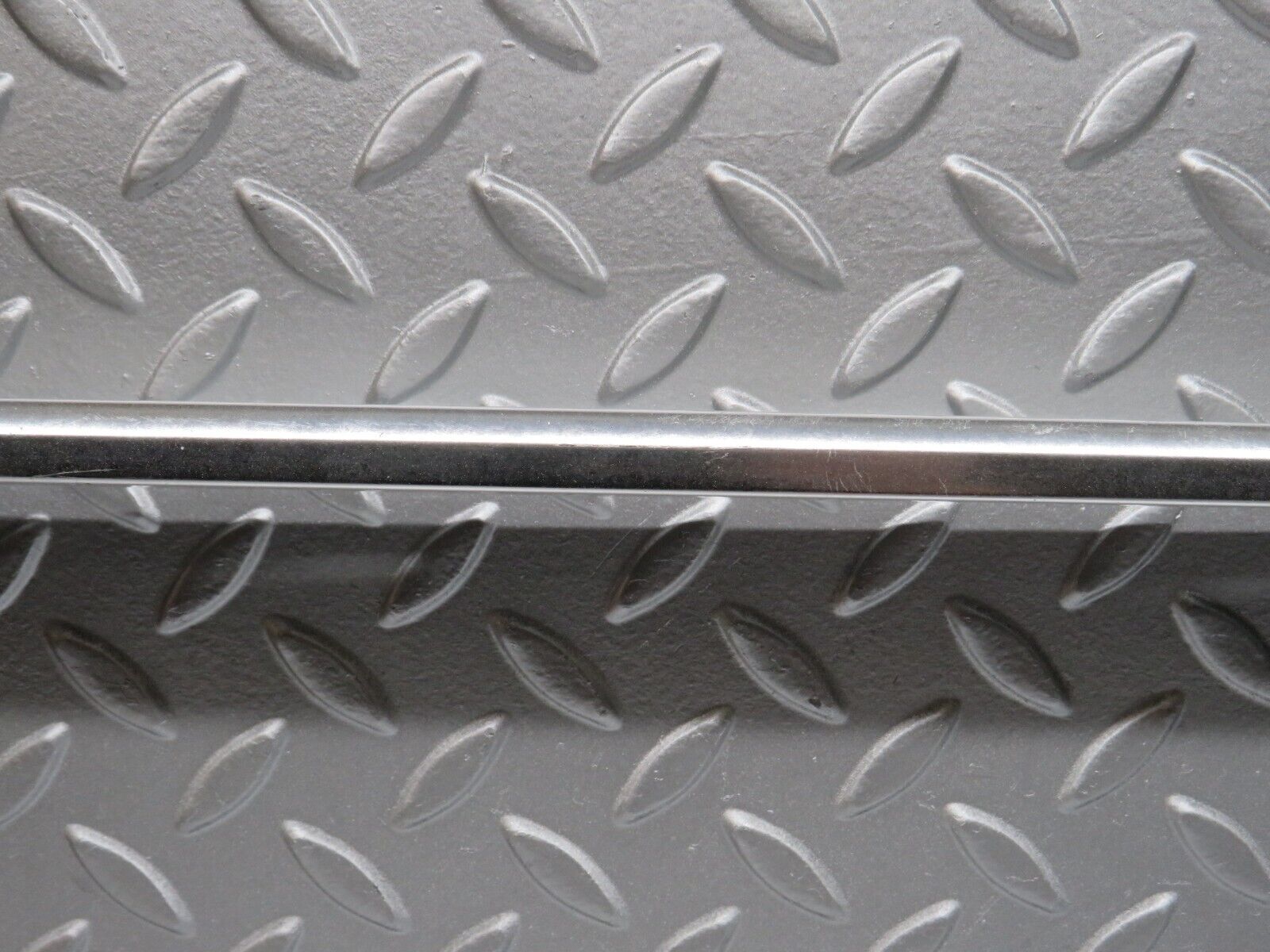 40196 Mercedes-Benz R107 Hardtop Side Window Chrome Moulding Trim Left