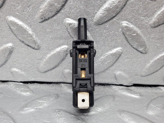 45887 Mercedes-Benz W126 420SE Door Contact Switch 2x 0015458714