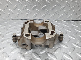 44010 Mercedes-Benz C123 230CE Rocker Arms Camshaft Bearing Block 1020512110