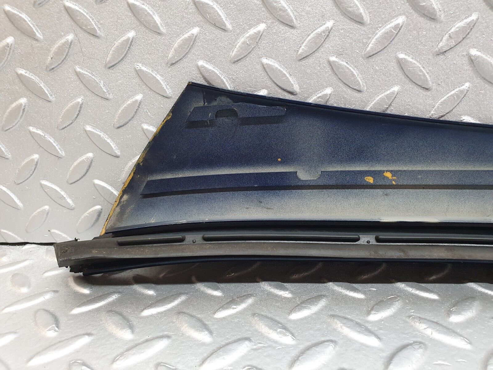 42208 Mercedes-Benz R129 320SL Coupe A Pillar Exterior Trim Cover Left 1296982330