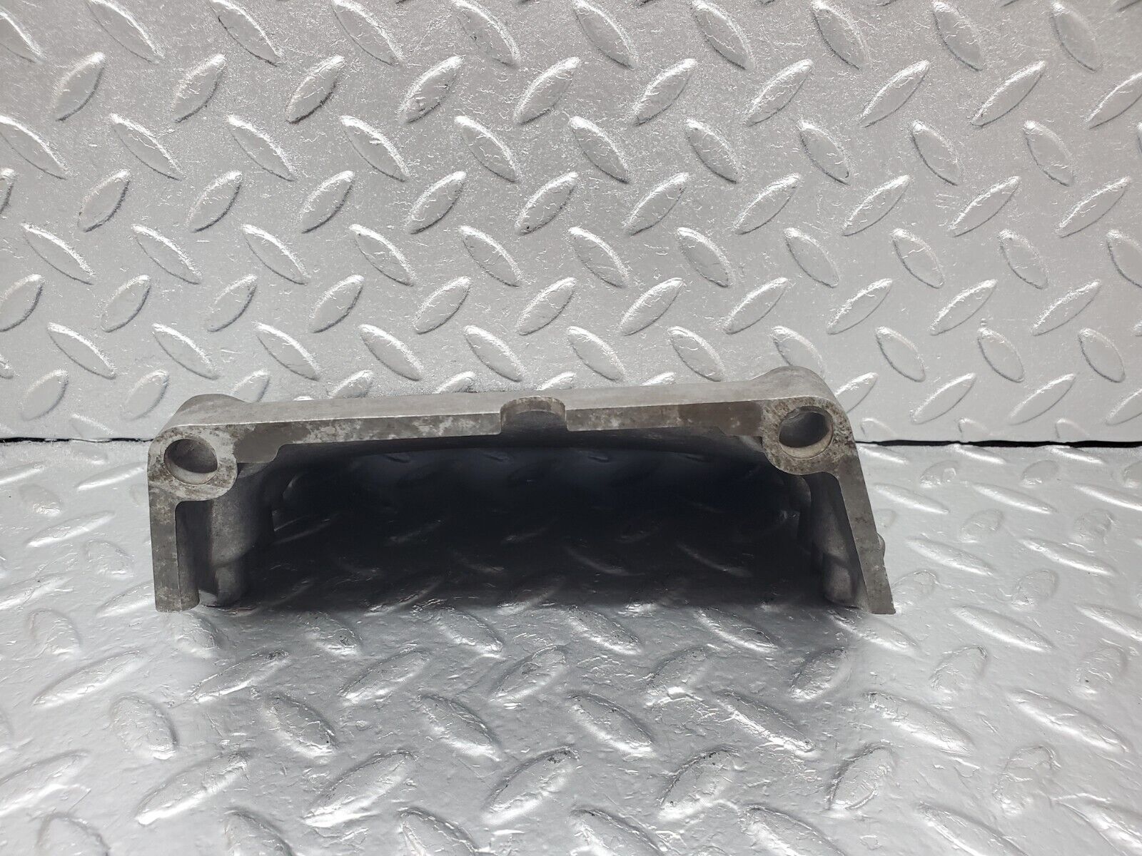 44303 Mercedes-Benz W123 280E Gearbox Support 1100140195