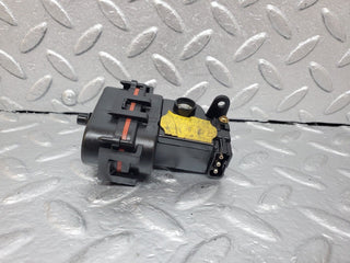 R129 SL heater box vacuum actuator used OEM