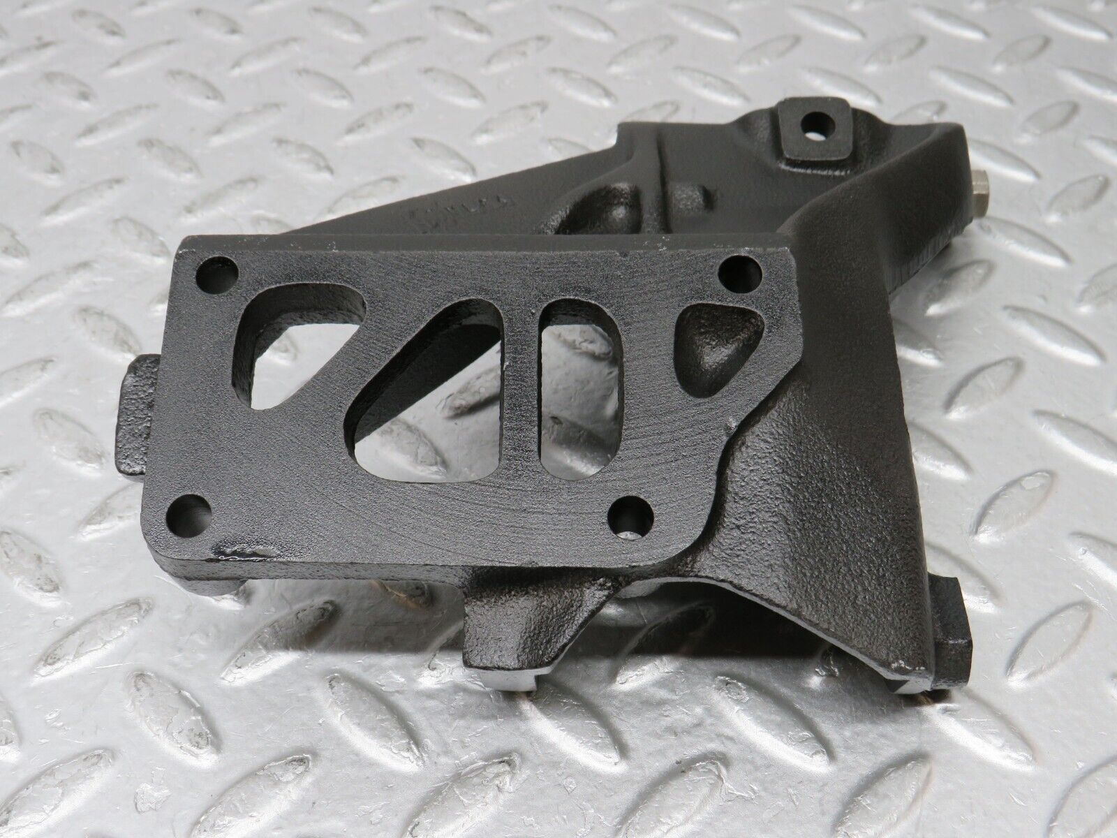 35471 Mercedes-Benz R107 280SL Alternator Generator Bracket 1101550735