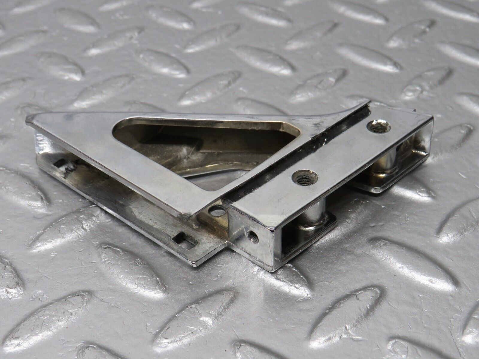 39120 Mercedes-Benz R107 500SL Left Wing Mirror Triangle Chrome Bracket