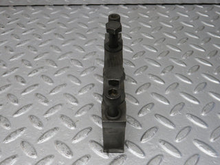 32869 Mercedes-Benz C107 R107 350 V8 Crankshaft Bearing Block 1160110312