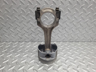 W124 Wagon piston with connecting rod used OEM