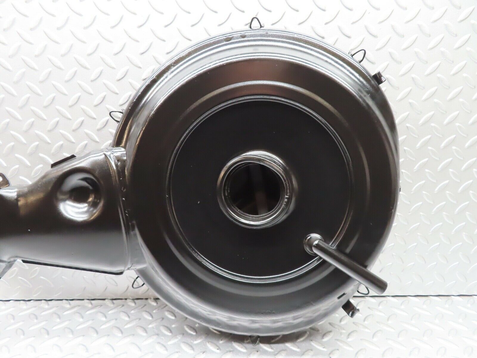 20545 Mercedes-Benz R107 450SL Air Filter Box Housing 0070942702