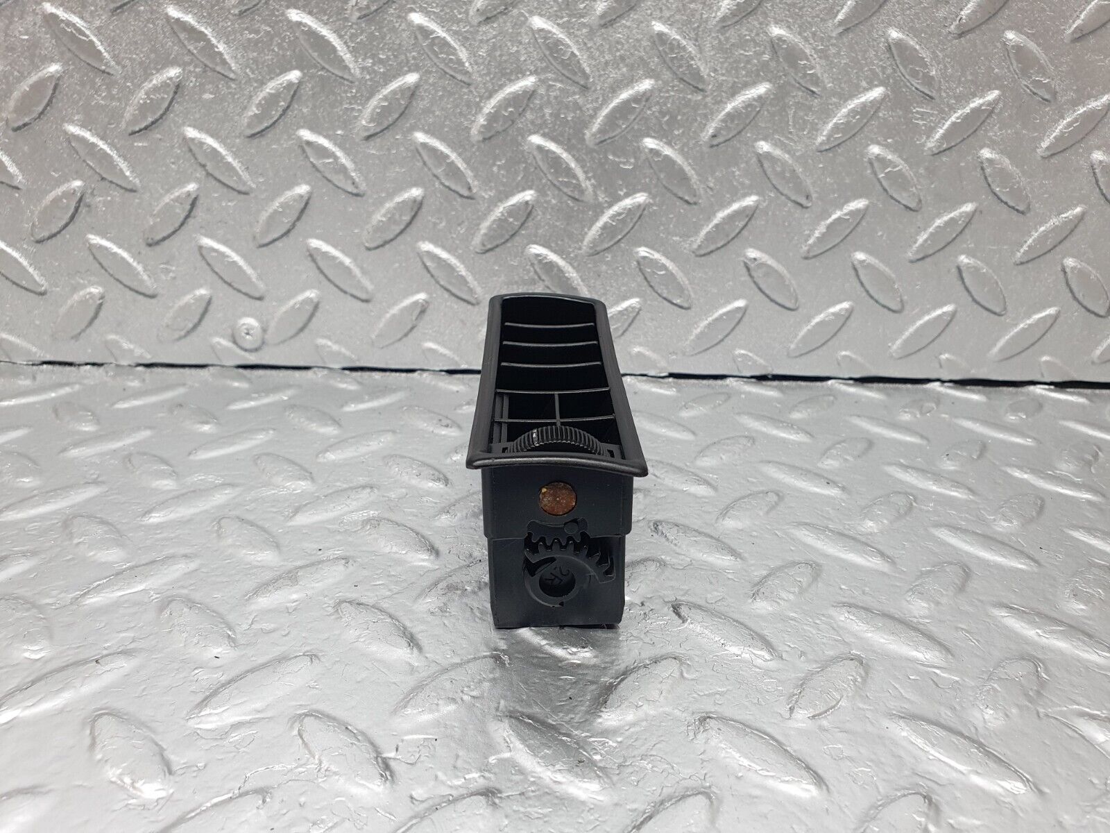 43586 Mercedes-Benz C126 380SEC Coupe Dashboard Air Vent Right Side 1268310842