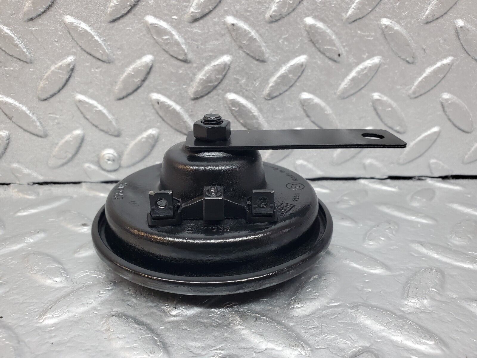 45206 Mercedes-Benz R129 300SL Coupe Horn 0035426820 002952