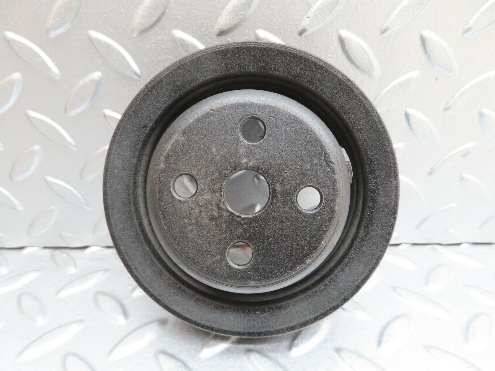 13713 Mercedes-Benz R107 450SL Water Pump Pulley