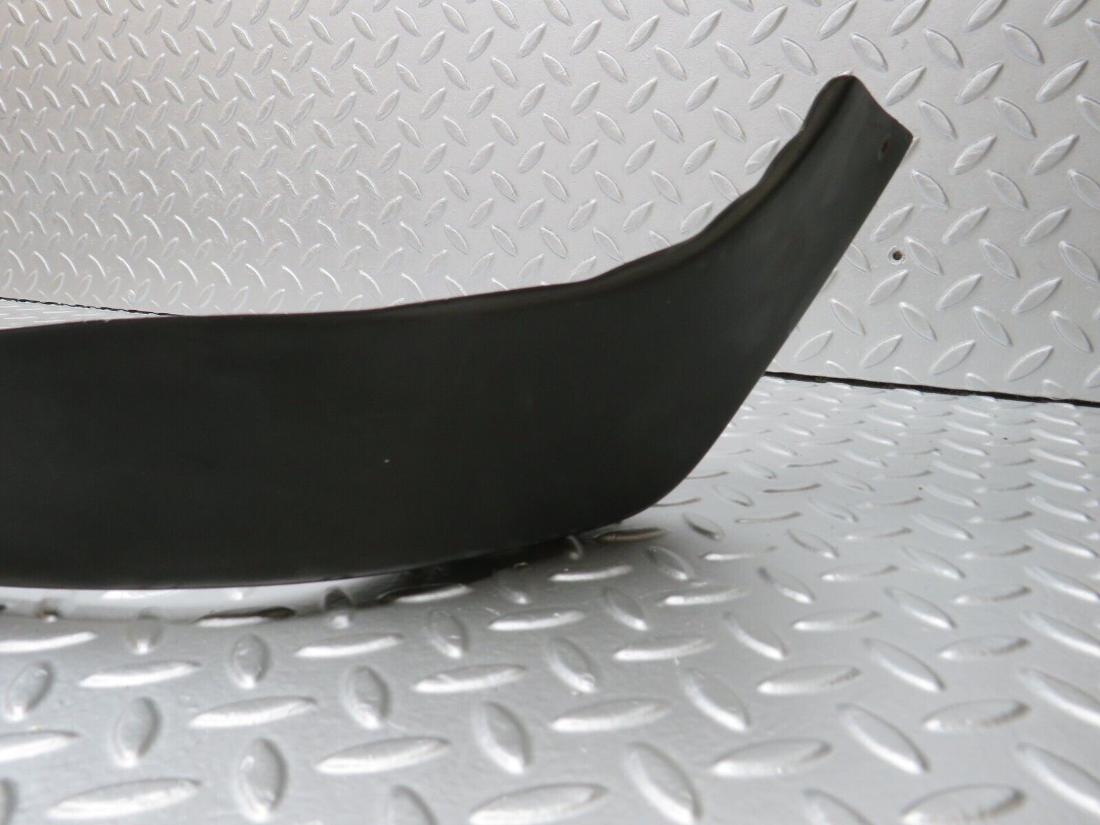 40085 Mercedes-Benz R107 350SL Front Plastic Grill Spoiler 1077900188