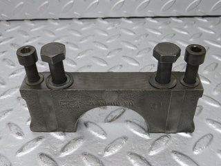 32866 Mercedes-Benz C107 R107 350 V8 Crankshaft Bearing Block 1160110312