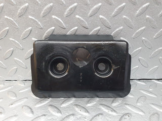 R129 SL front stabilizer struts cover plate used OEM