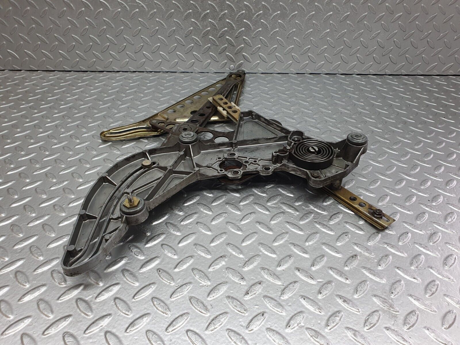 43747 Mercedes-Benz C126 380SEC Coupe Rear Left Power Window Regulator