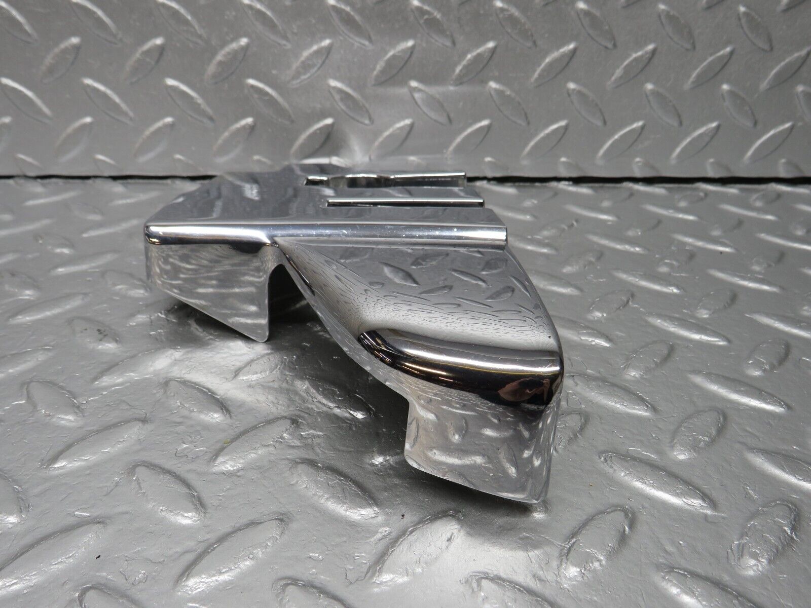 40005 Mercedes-Benz R107 350SL B Pillar Chrome Cover Right 1076930235