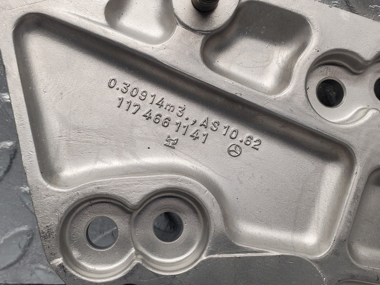 44051906