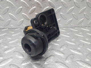 46188 Mercedes-Benz W124 280E Air Intake Resonance Valve