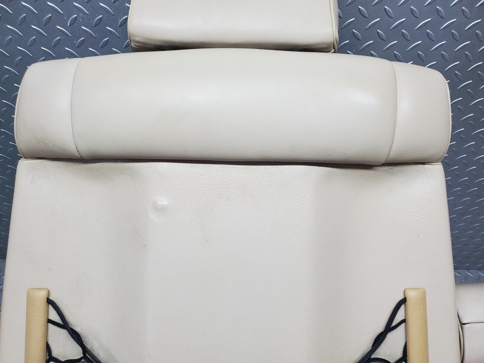 45869 Mercedes-Benz W126 420SE Front Left Electric Seat Leather Beige 1269102650