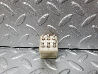 42246 Mercedes-Benz R129 320SL Coupe Door Window Control Relay 0015427819