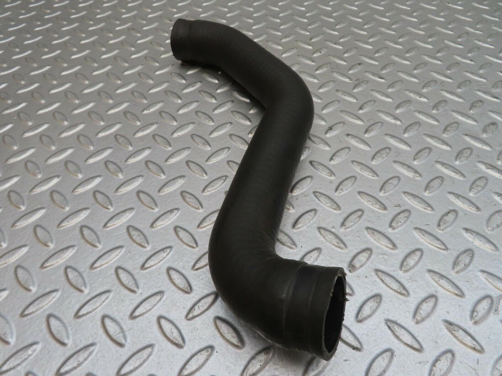 13785 Mercedes-Benz R107 450SL Radiator Hose 1165013482