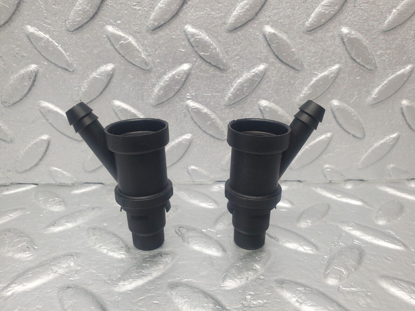 46040 Mercedes-Benz W126 420SE Fuel Injector Holder 2X