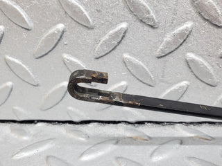 W126 windscreen wiper arm right side used OEM