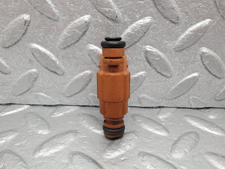 R230 fuel injector used OEM