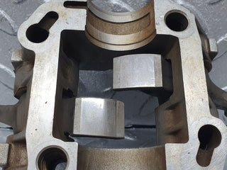 W123 Coupe rocker arms camshaft bearing block used OEM